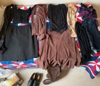 Building a capsule wardrobe IMAGE